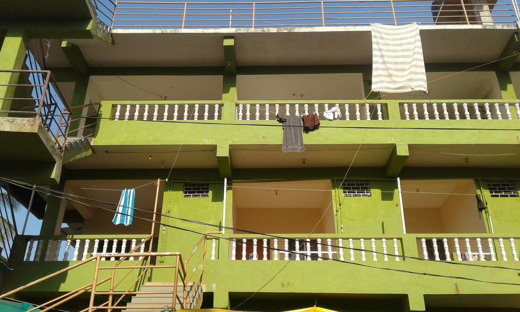 Shanti Guest House อารัมบล ภายนอก รูปภาพ